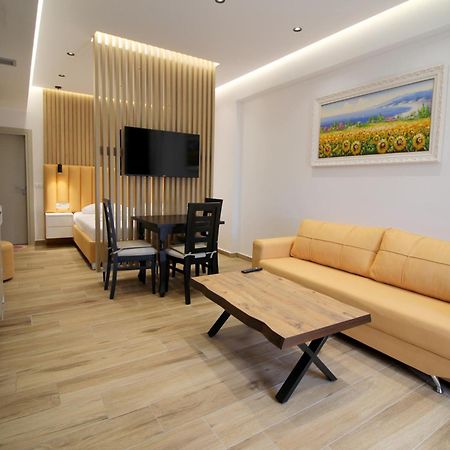 Alis Apartments Sarandë 외부 사진