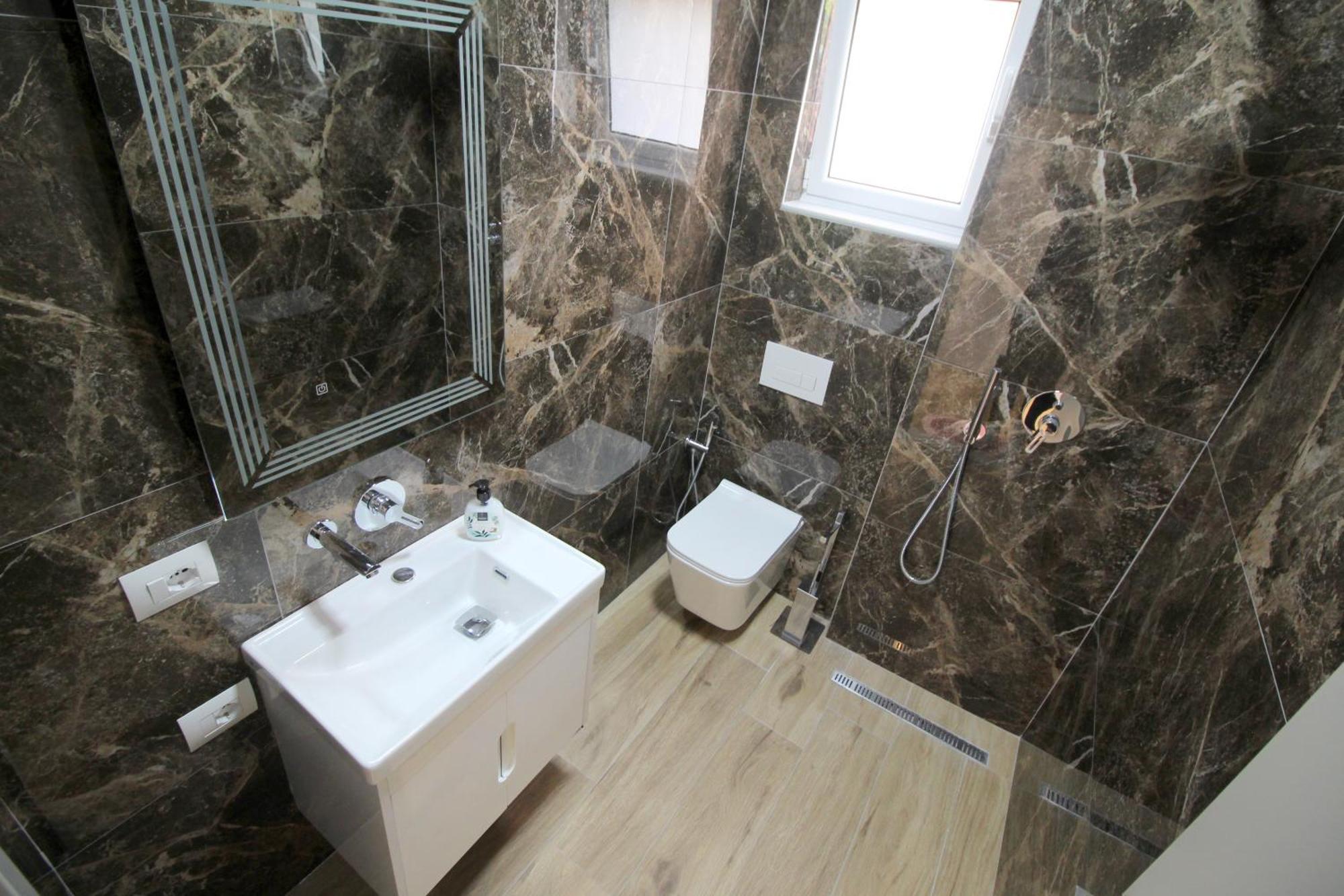 Alis Apartments Sarandë 외부 사진